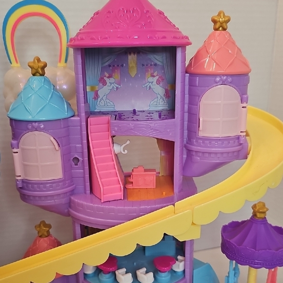 Polly Pocket Rainboe Funland Theme Park Set - Picture 2 of 7